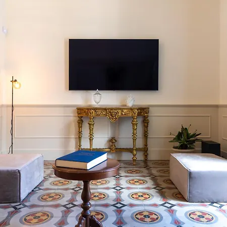 Apartment Umberto Charming - Elegante Dimora In Centro