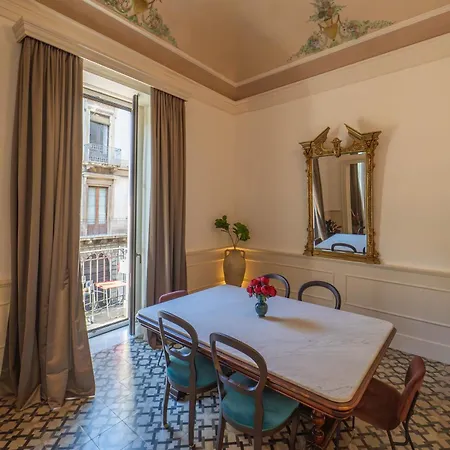 Apartment Umberto Charming - Elegante Dimora In Centro Catania
